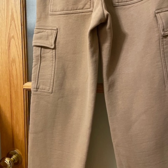 Aritzia | Cozy Fleece Mega Drop Shoulder Zip Hoodie + Mega Cargo Sweatpant Set - Picture 11 of 12